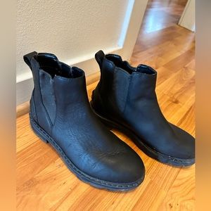 Sorel water proof leather boots